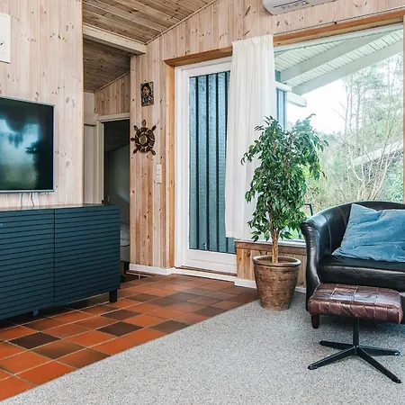 8 Person In Дом отдыха *