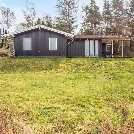 Дом отдыха 8 Person In