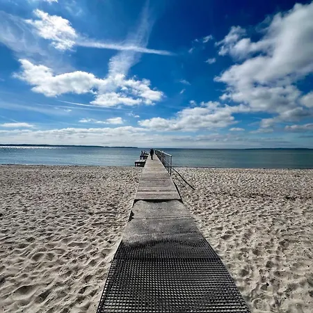 Дом отдыха 8 Person In *